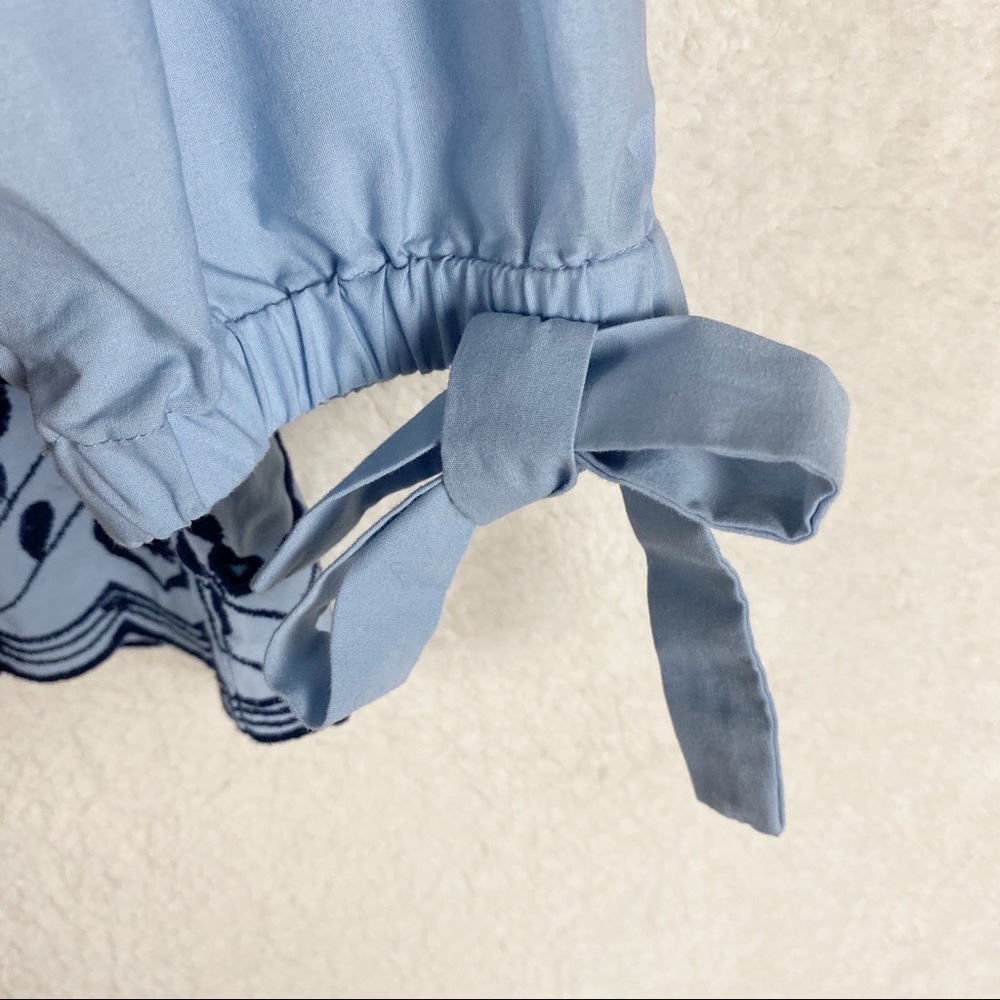 Time & Tru Chambray Embroidered Tie Sleeve Top L - Picture 5 of 9